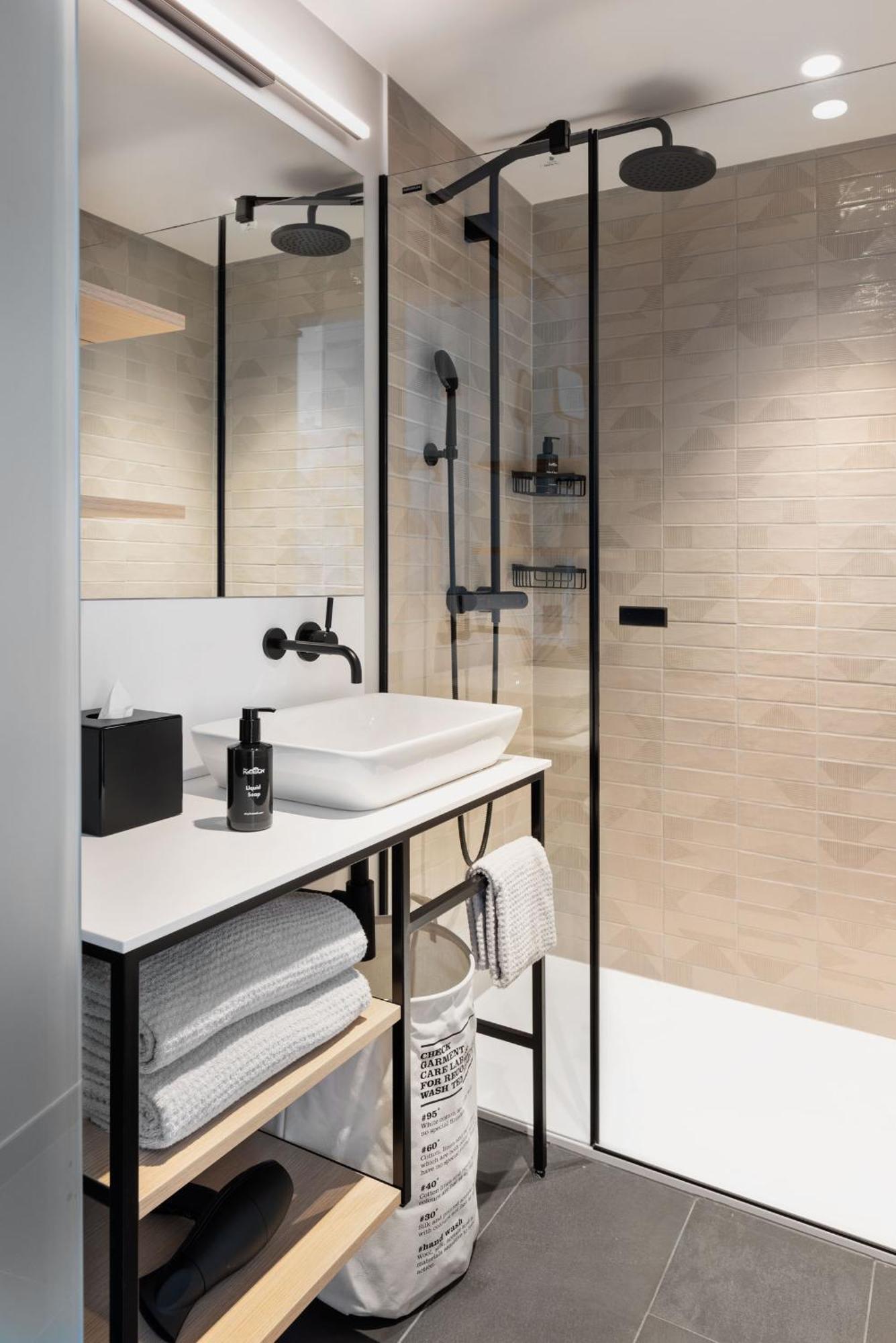 Stay Kooook Geneva City - Online Check In New Opening Genebra Exterior foto